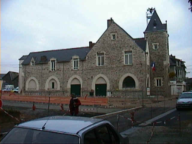 Mairie.jpg (107571 octets)